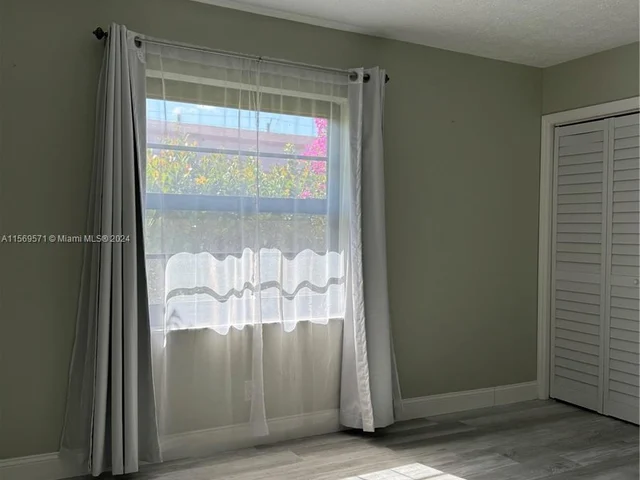 1631 Johnson St, Hollywood FL 33020