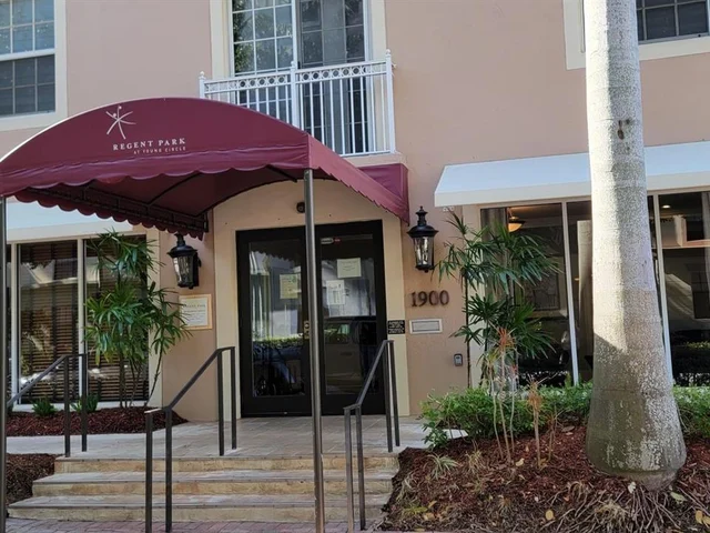 1900 Van Buren St # 110B, Hollywood FL 33020