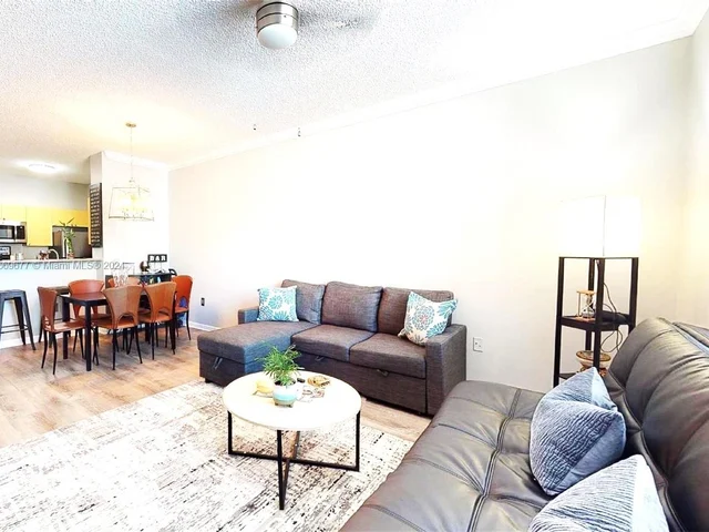 1900 Van Buren St # 110B, Hollywood FL 33020