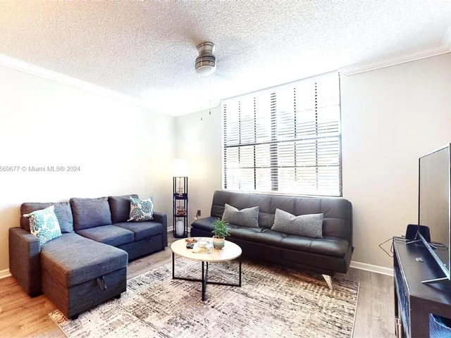 1900 Van Buren St # 110B, Hollywood FL 33020