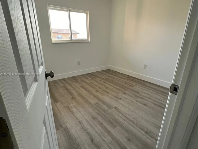 5441 W 24th Ave # 34, Hialeah FL 33016