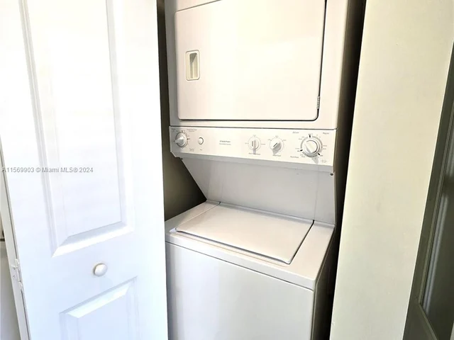 7355 SW 89th St # 705N, Miami FL 33156