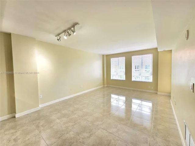 7355 SW 89th St # 705N, Miami FL 33156