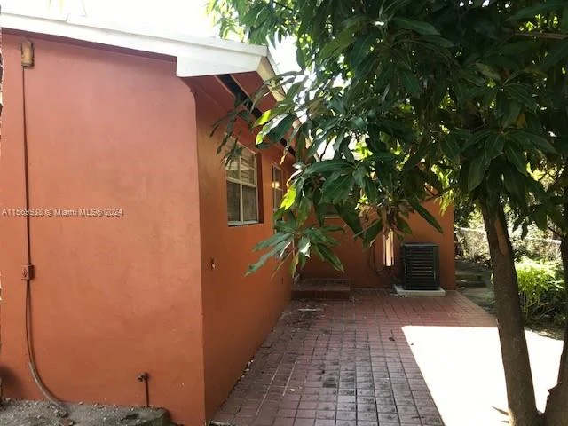 311 NE 57th St # 313, Miami FL 33137