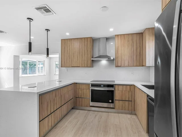 1116 N 31st Ave, Hollywood FL 33021