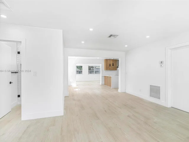 1116 N 31st Ave, Hollywood FL 33021