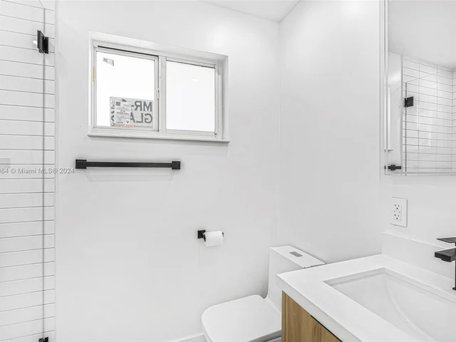 1116 N 31st Ave, Hollywood FL 33021