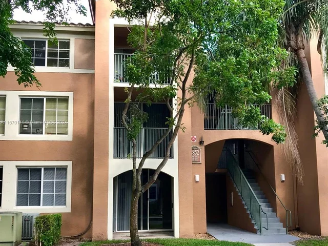 4852 N State Road 7 # 3106, Coconut Creek FL 33073