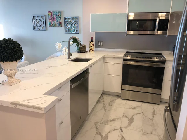 100 Bayview Dr # 1910, Sunny Isles Beach FL 33160