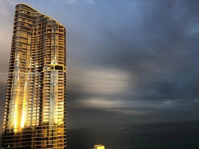 100 Bayview Dr # 1910, Sunny Isles Beach FL 33160