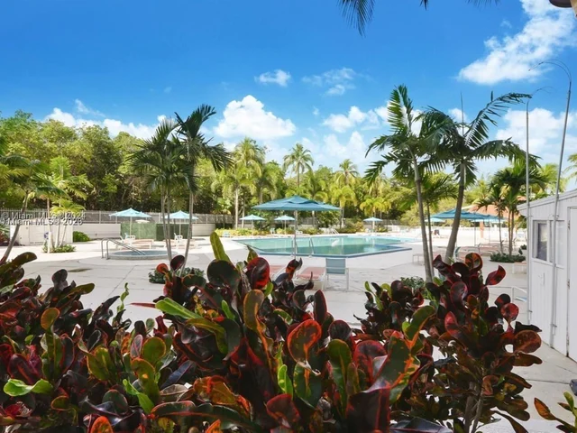 100 Bayview Dr # 1910, Sunny Isles Beach FL 33160