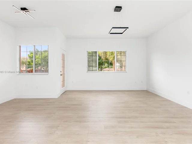 2015 SE 10th Ave # 108, Fort Lauderdale FL 33316