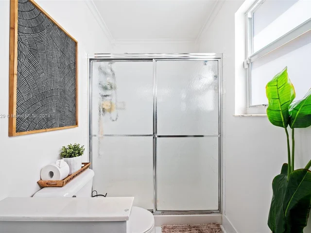 1270 NW 154th Ln, Pembroke Pines FL 33028