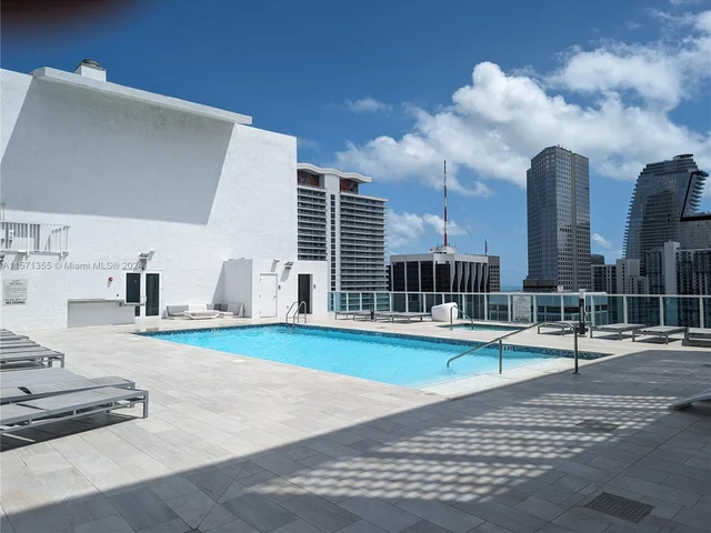 133 NE 2nd Ave # 1608, Miami FL 33132