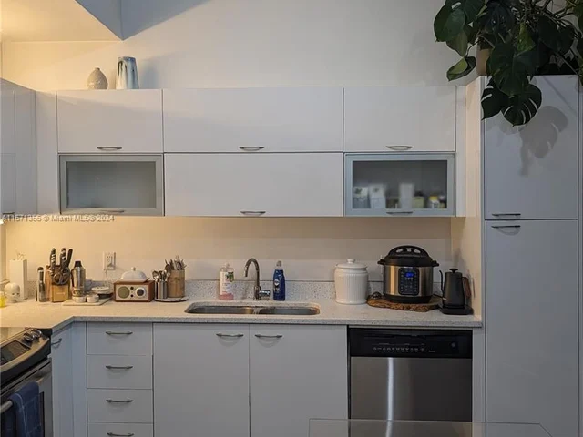 133 NE 2nd Ave # 1608, Miami FL 33132