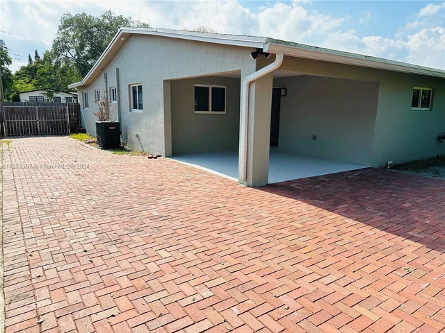 4924 SW 90th Way, Cooper City FL 33328