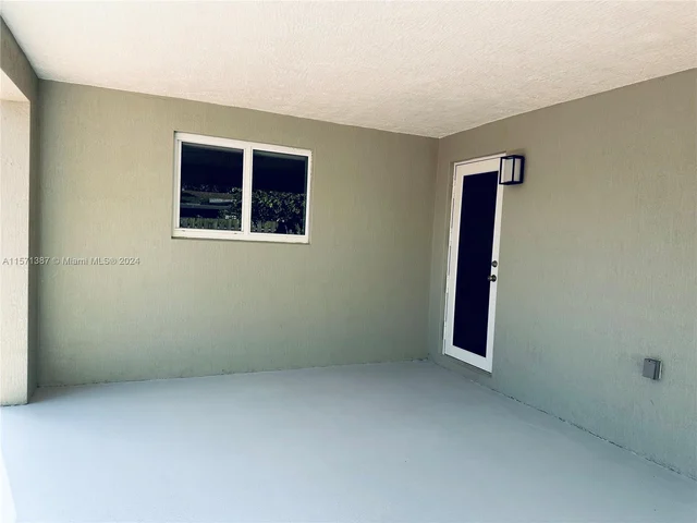 4924 SW 90th Way, Cooper City FL 33328