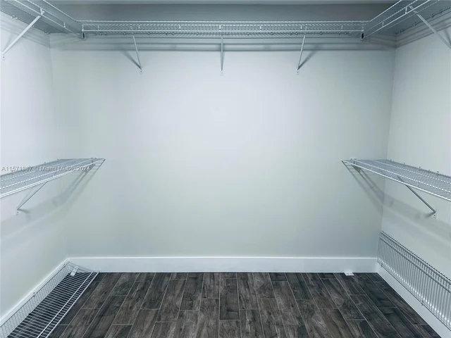 4924 SW 90th Way, Cooper City FL 33328