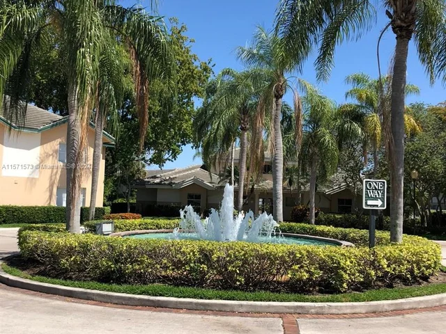 9855 Westview Dr # 723, Coral Springs FL 33076