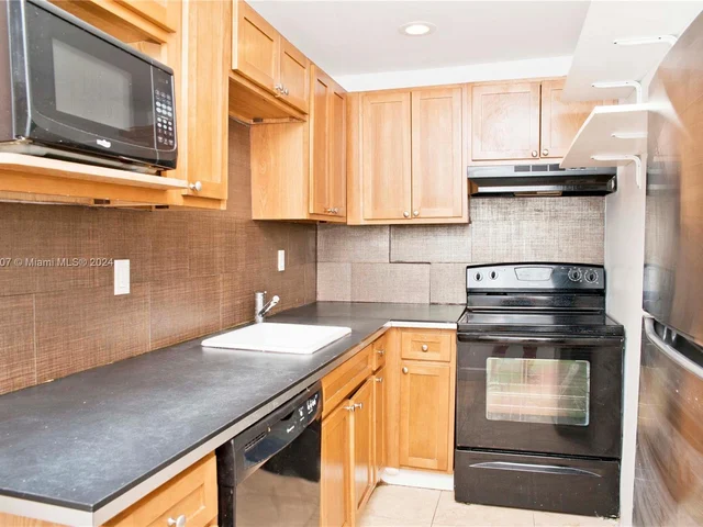 223 S 17th Ave # 4, Hollywood FL 33020