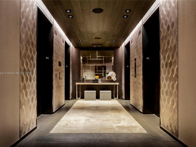 1451 Brickell Ave # 1406, Miami FL 33131