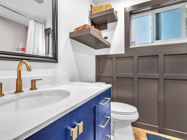 4601 Jackson St, Hollywood FL 33021