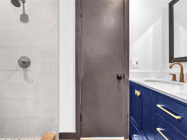 4601 Jackson St, Hollywood FL 33021