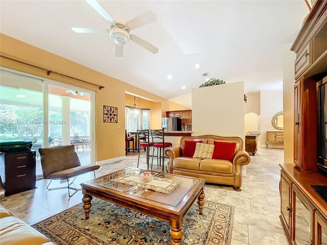 21501 SW 187th Ave, Miami FL 33187