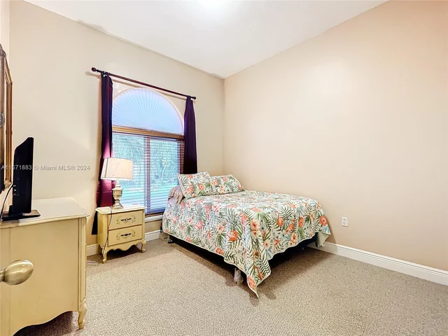 21501 SW 187th Ave, Miami FL 33187