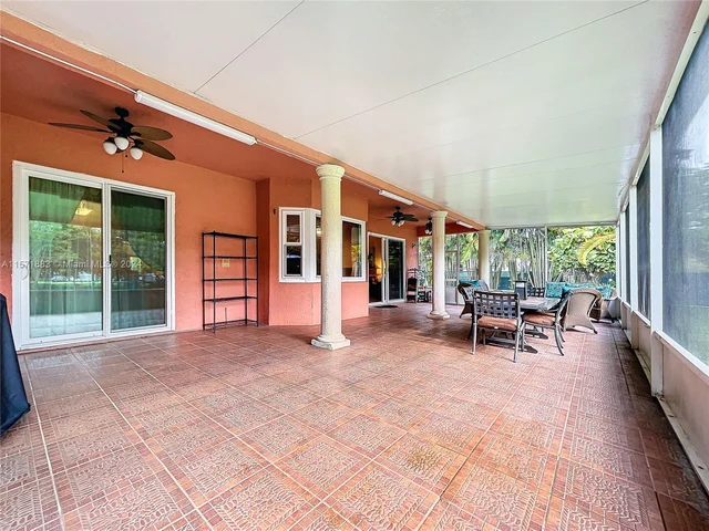 21501 SW 187th Ave, Miami FL 33187