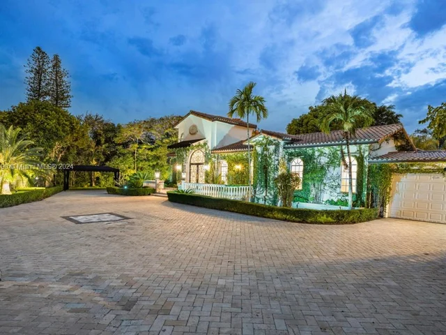 12300 Old Cutler Rd # 12300, Pinecrest FL 33156