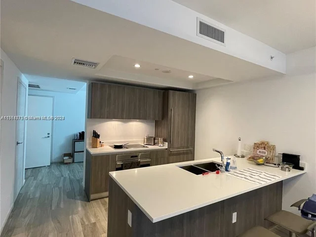 801 S Miami Ave # 4207, Miami FL 33130