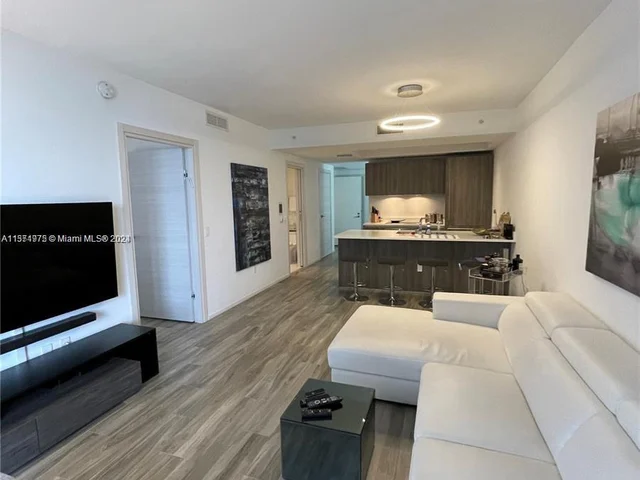 801 S Miami Ave # 4207, Miami FL 33130