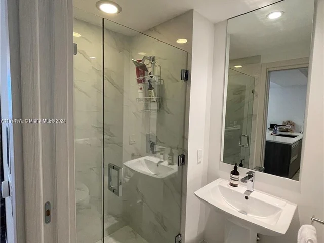 801 S Miami Ave # 4207, Miami FL 33130