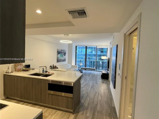 801 S Miami Ave # 4207, Miami FL 33130