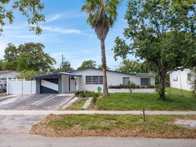 700 SW 67th Ave # A, Pembroke Pines FL 33023