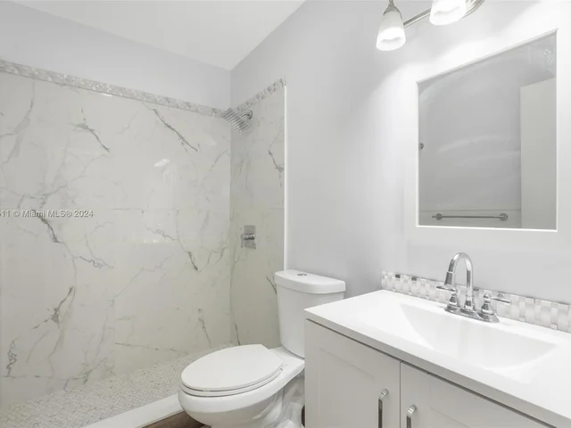 700 SW 67th Ave # A, Pembroke Pines FL 33023