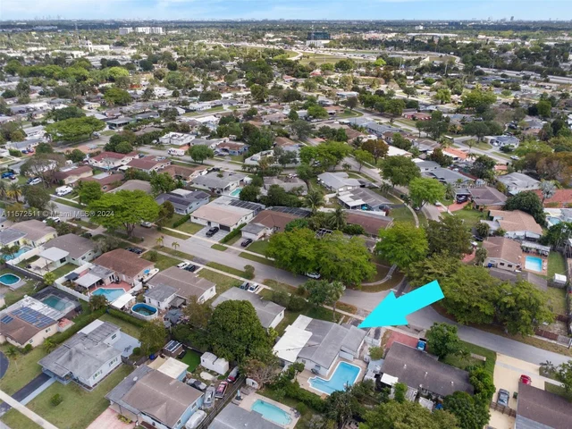 700 SW 67th Ave # A, Pembroke Pines FL 33023