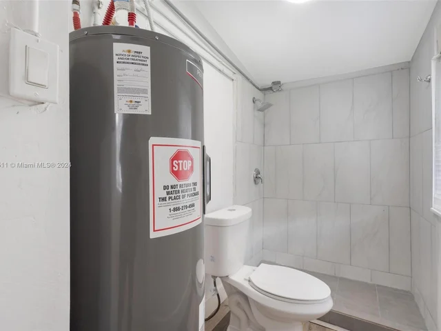 700 SW 67th Ave # A, Pembroke Pines FL 33023