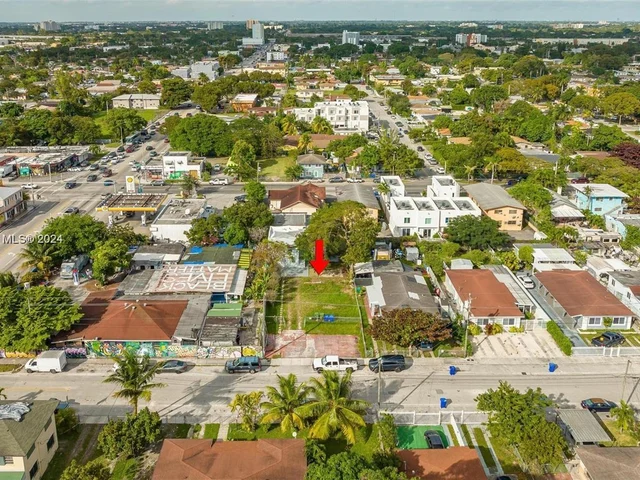 2177 NW 27th St, Miami FL 33142