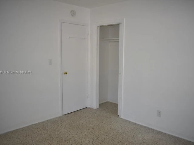 43 SW 10th St # 2E, Dania Beach FL 33004