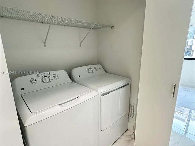 301 Altara Ave # 506, Coral Gables FL 33146