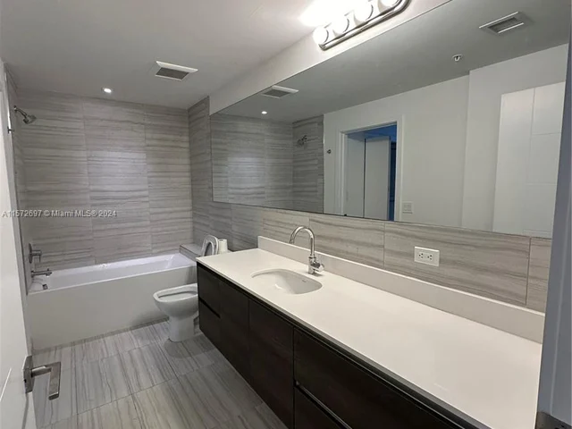 301 Altara Ave # 506, Coral Gables FL 33146