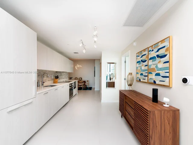 501 NE 31st St # 3701, Miami FL 33137