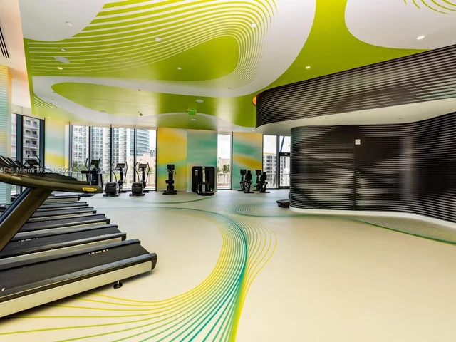 501 NE 31st St # 3701, Miami FL 33137