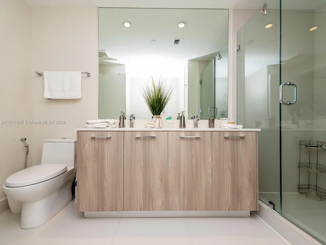 501 NE 31st St # 3701, Miami FL 33137