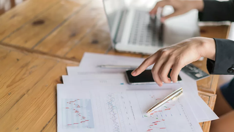 Gráficas de un apalancamiento financiero Gráficas de un apalancamiento financiero