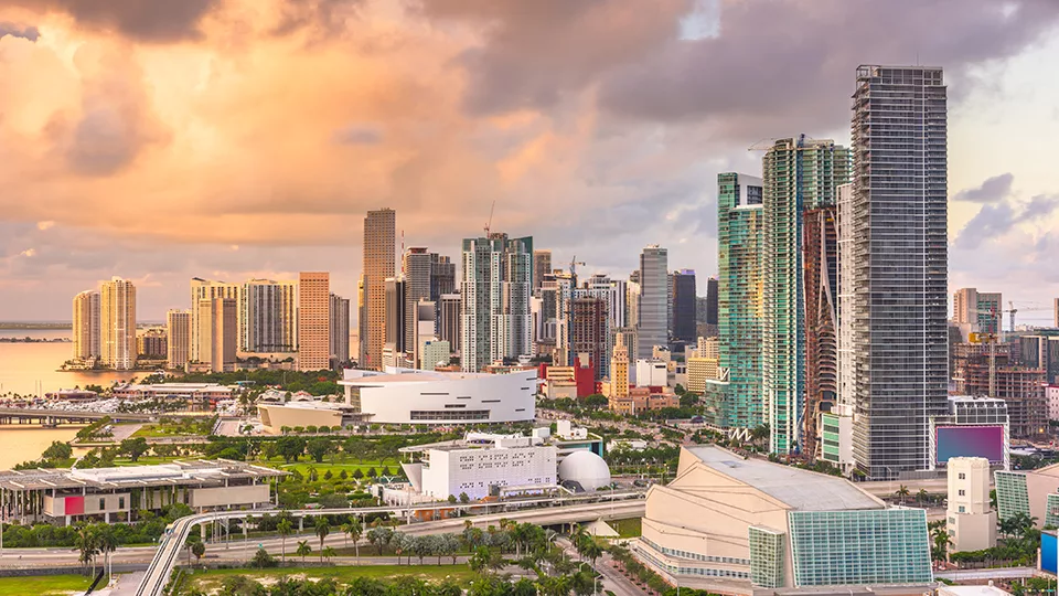Zona turística de Miami con edificios altos para habitar Zona turística de Miami con edificios altos para habitar