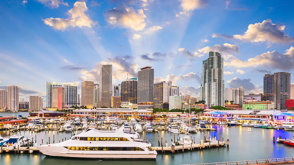 Atracciones en Miami: Cruceros turísticos con vistas a la Bahía Vizcaína Atracciones en Miami: Cruceros turísticos con vistas a la Bahía Vizcaína